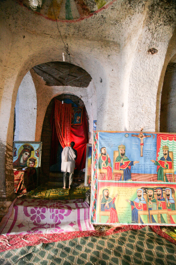 Mariam Buzzuhan Church interior