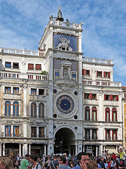 Torre dell'Orologio (Uhrenturm) am Markusplatz in Venedig Torre dell'Orologio (Uhrenturm) am Markusplatz in Venedig