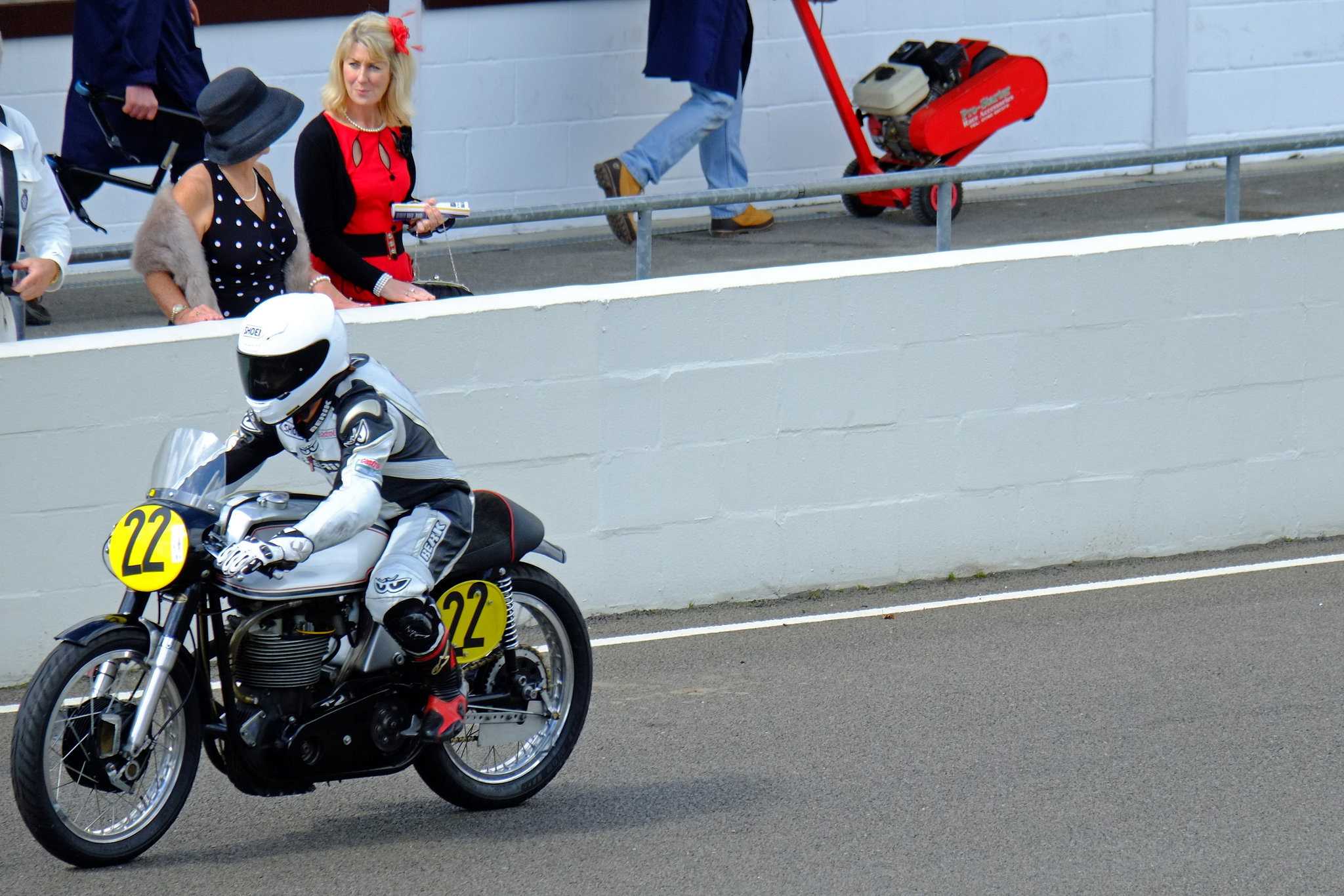 Goodwood Revival Sept 2015 Cafe Racer 2 XPro1