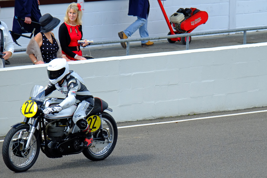 Goodwood Revival Sept 2015 Cafe Racer 2 XPro1