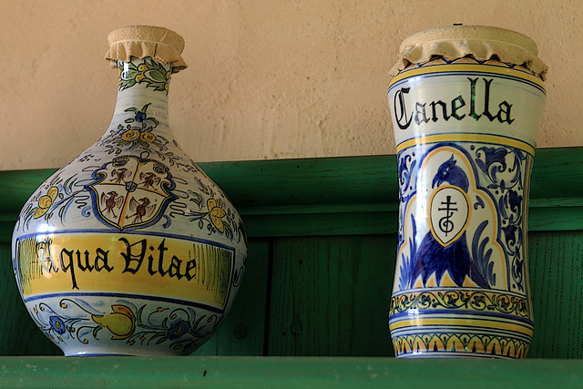 Eau de vie accompagnée de  la canella pour un fondanta aux pommas