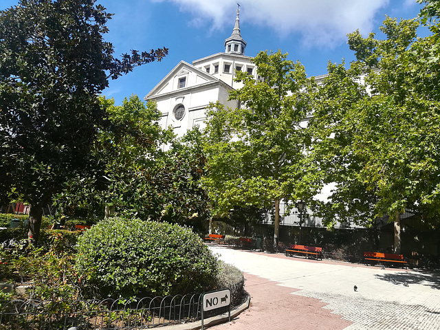 HANWE everyone! A Madrid parish church.