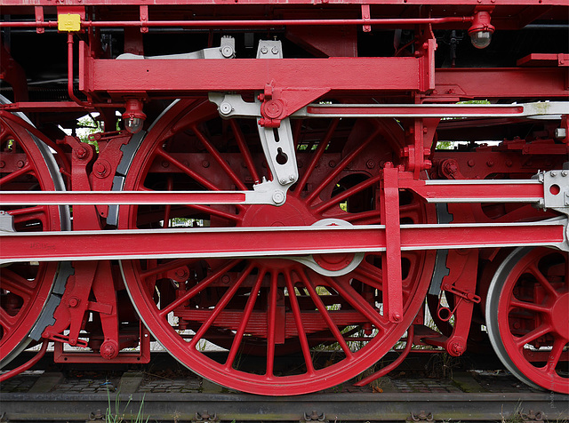 details of a 01 series steam locomotive