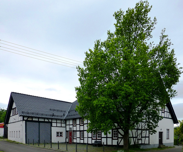 DE - Schleiden - Half-timbered house at Ettelscheid