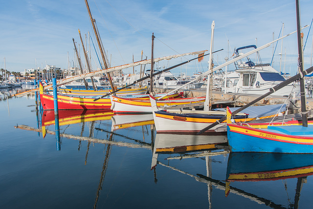 Les barques de pêche catalanes ! Port Barcarès Fr 66 - ( 2 notes )