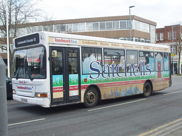 DSCF0783 Landmark Coaches LXZ 3528 in Letchworth - 23 Feb 2018