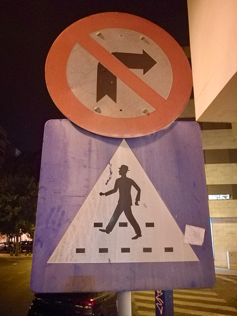 Lisbon 2018 – No right turn and cross the road if you wear a hat