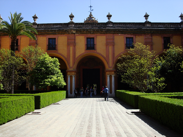 Patio del Crucero