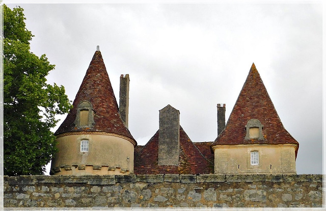 Le château de la Finou à Lalinde (24)