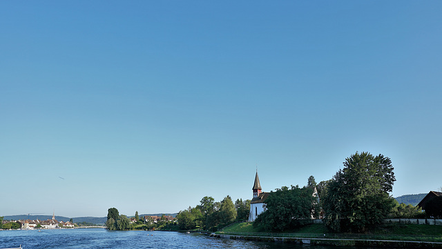 Wagenhausen TG mit Stein am Rhein im Hintergrund