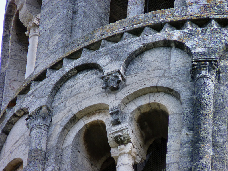 Uzès - St.-Théodorit