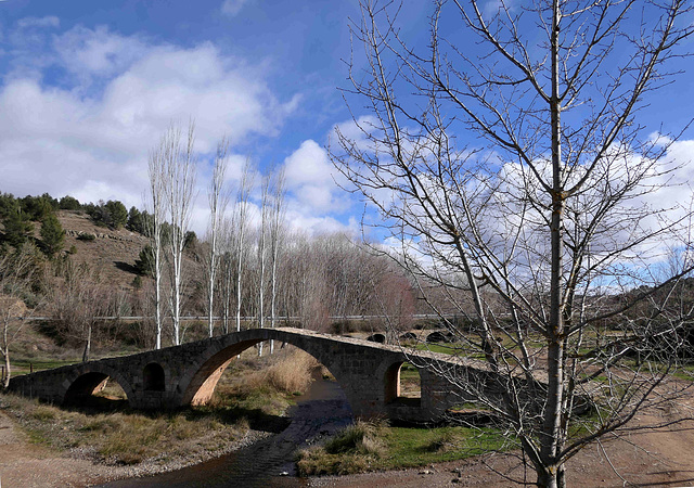 Luco de Jiloca - Puente romano