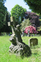 teddington cemetery, london