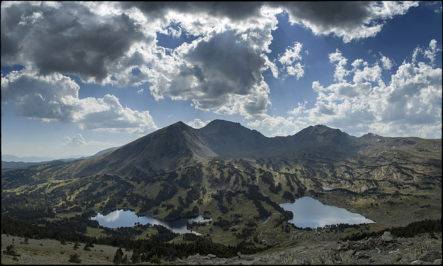 Estanys de Camporells des de la Serra de Mauri