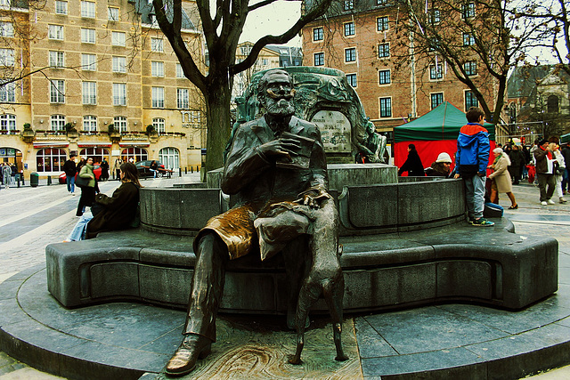 Statue de Charles Buls..Bruxelles.