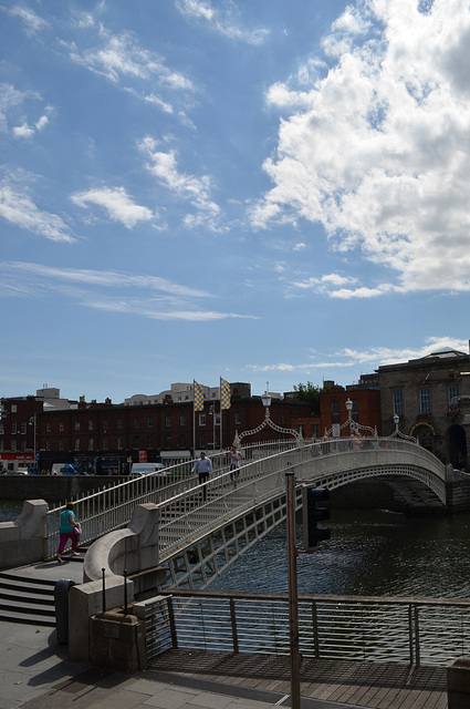 Dublin, Ha'penny Bridge