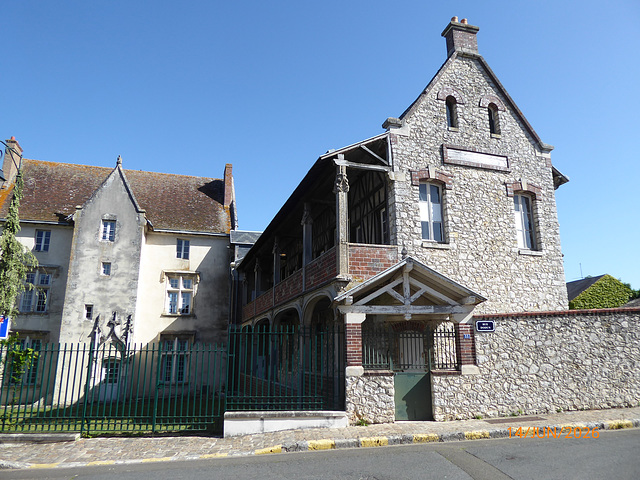 CHATEAUDUN Eure et Loire 1/3