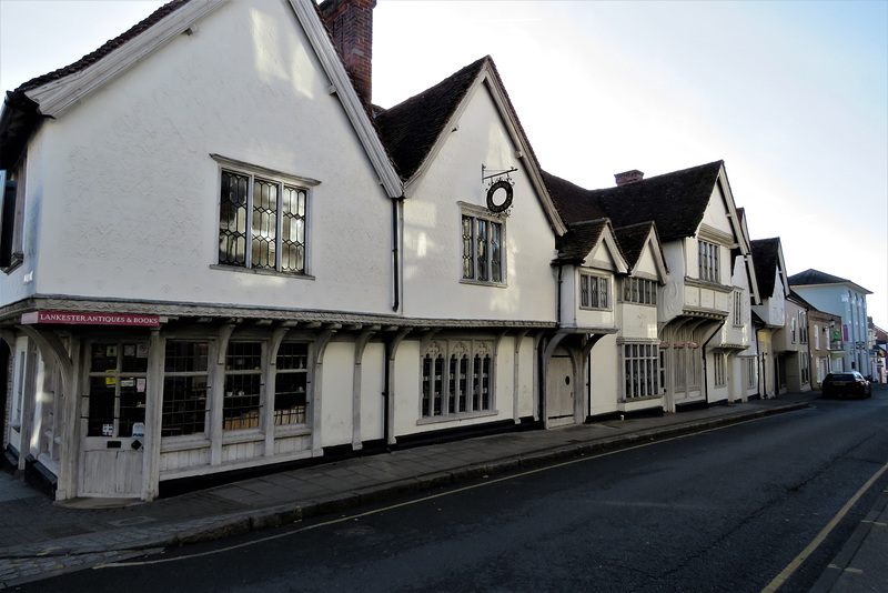 pargetting , sun inn, saffron walden (12)
