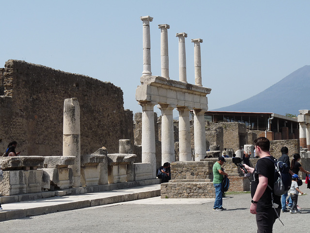Pompeii- Forum