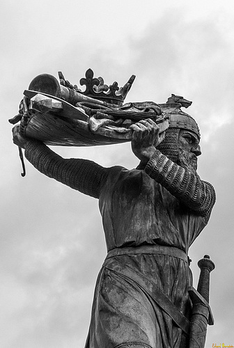 Hagen versenkt den Schatz der Nibelungen (PiP)