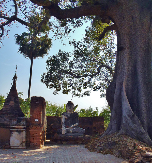 Yadana Hsimi Pagodas