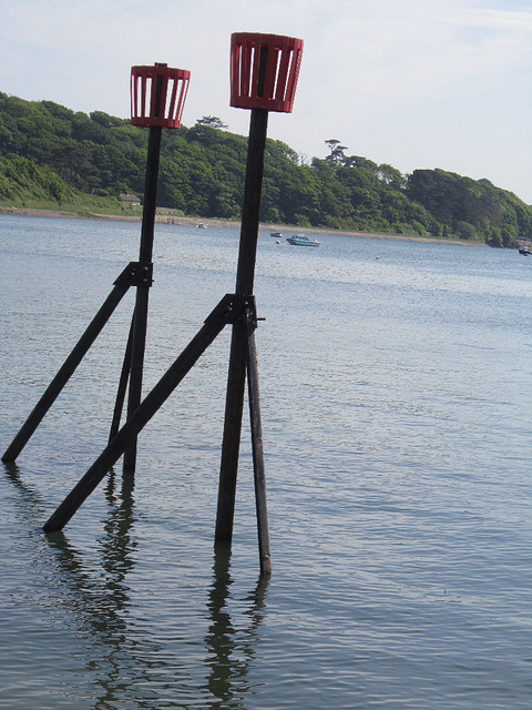 These direct the boats through to the slipway