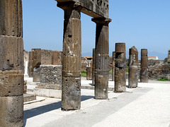 Pompeii- Forum