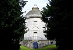Halsham - Mausoleum