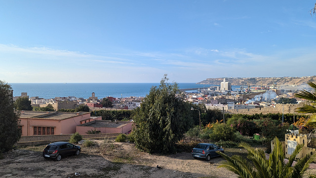 Coup d'oeil sur Safi / Safi by the sea