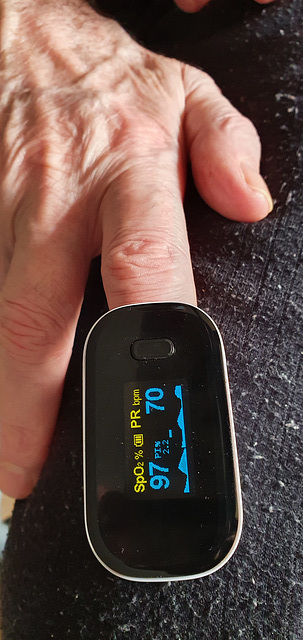 Oxygen heart rate monitor