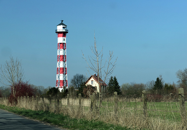 Krautsander Leuchtturm - Oberfeuer    (PiP)