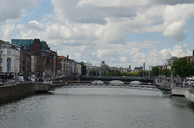 Dublin, Millennium Bridge and Grattan Bridge