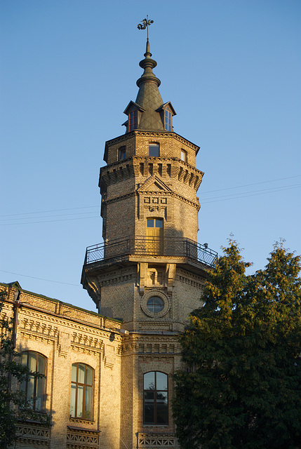 Der Turm auf dem Hauptgebäude NTUU-KPI