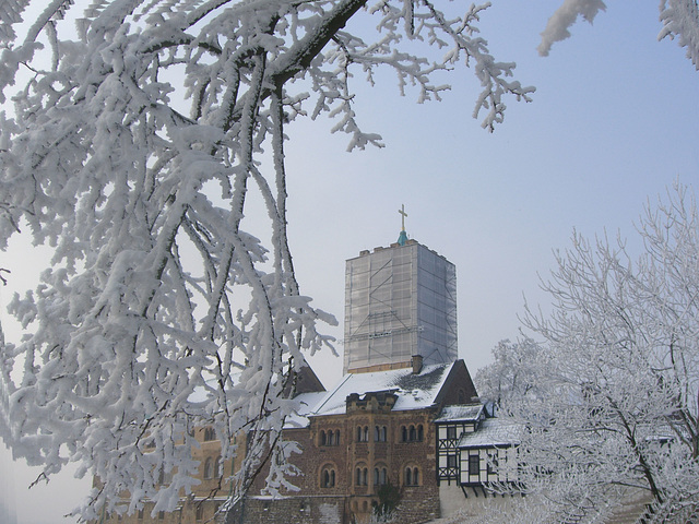 021 Winter an der Wartburg - gut eingemummelt