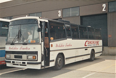 Yorkshire Traction 111 (1533 HE) (YAL 511Y, WSV 928) at RAF Mildenhall – 28 May 1994 (225-17)