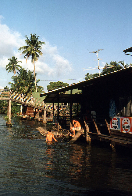 Badezeit in den Khlong 1981