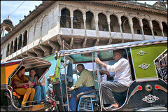Bouchon rajput sur fond d'havélis