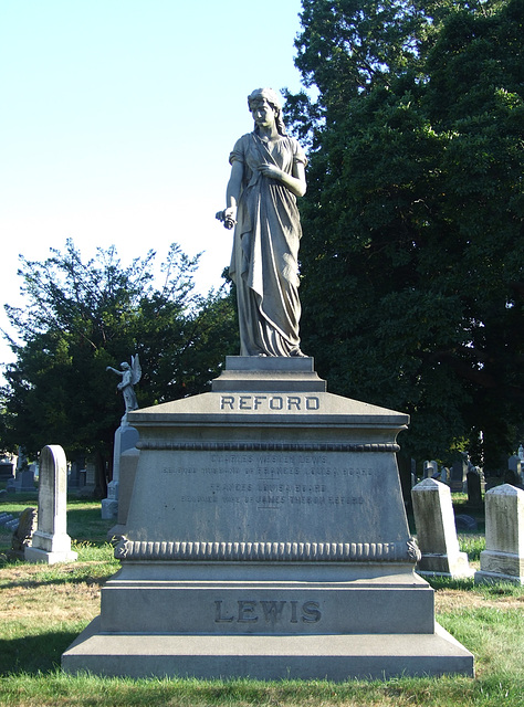 Reford Lewis Grave in Greenwood Cemetery, September 2010