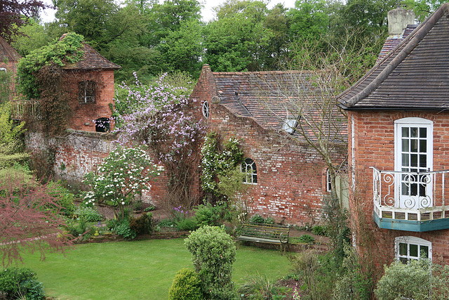 Harmonious brickwork