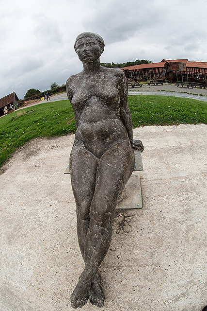 20140830 4722VRFw [D~LIP] Skulptur, Ziegeleimuseum, Lage