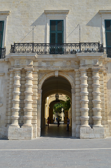 Malta, Valetta, Gate to Grandmaster's Palace