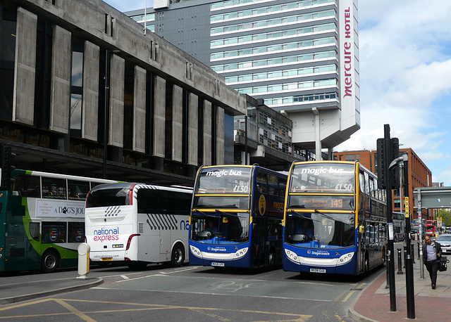 Portland Street, Manchester - 24 May 2019 (P1020088)