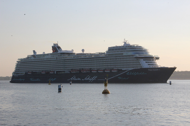 Mein Schiff 1