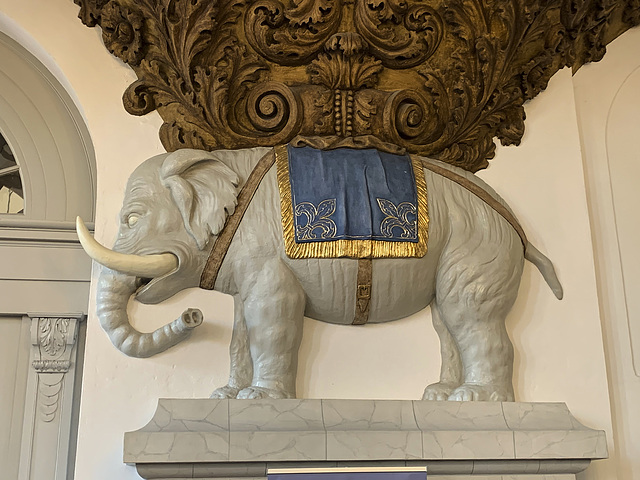 Church of Our Saviour, Danish Royal White Elephant