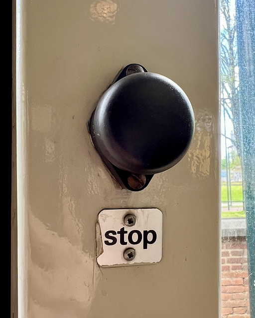 The Hague 2024 – Haags Openbaar Vervoer Museum – STOP button