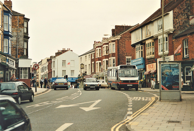 East Yorkshire Scarborough & District 436 (F436 GAT) in Scarborough – 10 August 1994 (235-1)