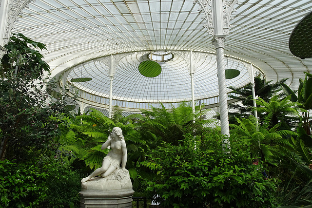 Eve Sculpture In Kibble Palace