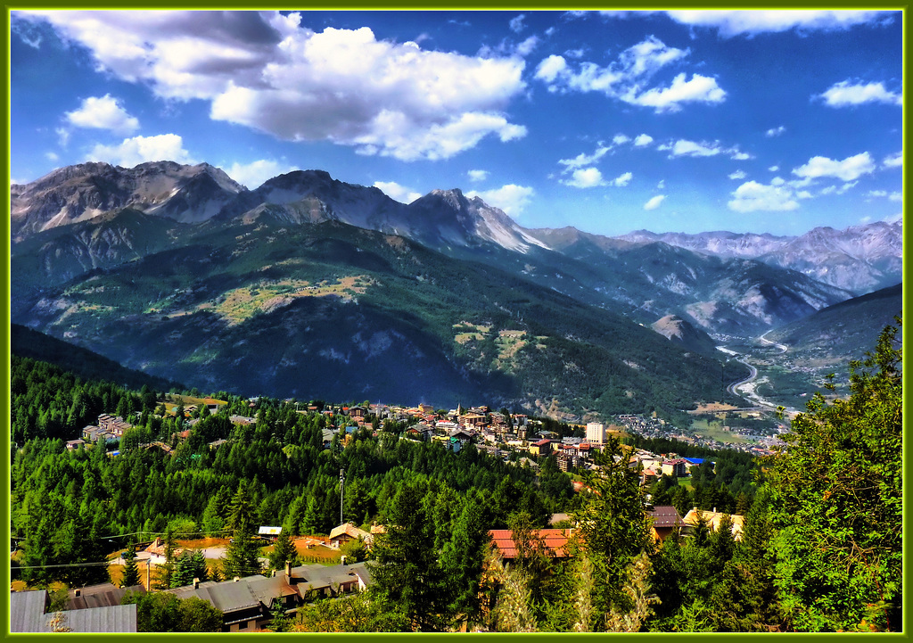 Sauze d'Oulx : panoramica da Est - (712)