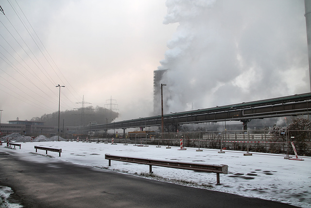 Werksgelände der Kokerei Schwelgern (Duisburg-Marxloh) / 17.12.2022