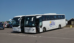 Cambridge Tours YN63 BYR and Alfa Coaches 118 (BV20 HNB) at Southwold - 17 Jul 2022 (P1120538)